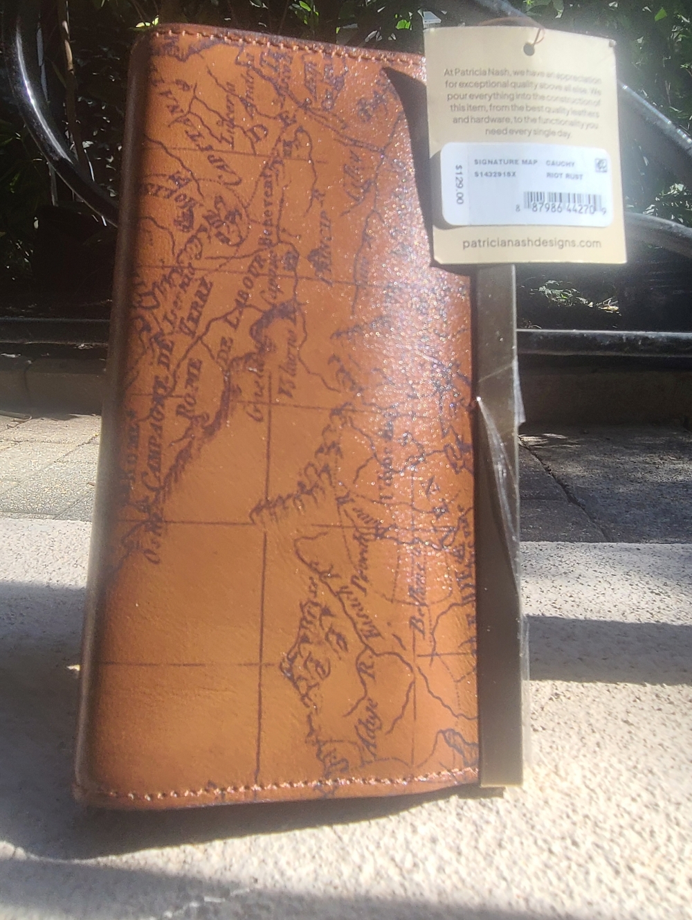 Patricia Nash Couchy Wallet Sigature Map RIot Rust NWT - Picture 4 of 8